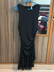 Elegant Black Ruffle Hem Dress