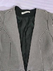 Houndstooth Blazer