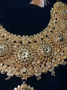 Elegant Gold-toned Necklace