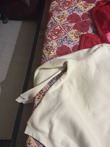 Vintage Style Cream Sweatshirt