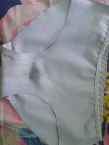 Comfortable Men&#39;s White Inner Vest