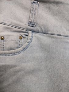 PRICE DROP | Light Wash Cute Skinny Fit Jeans
