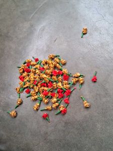 Artificial Hand Made Gold and Red Roses 🌹 💛 ✨️