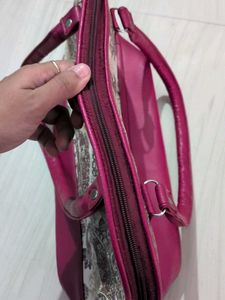 Ladies Purse With Good Capacity