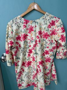 Short Kurti For Women .