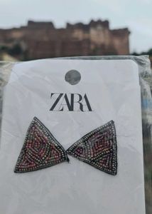 Zara Triangle Earrings