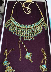 Elegant Jewellery Set