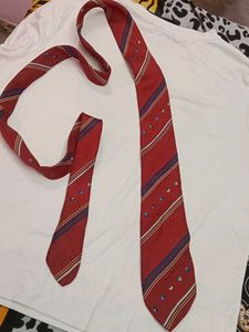MARIO VALENTINO SILK TIE