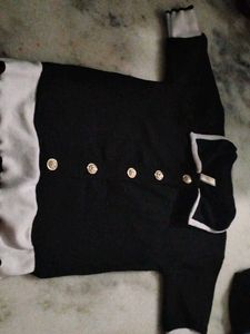 Elegant Black & White Knit
