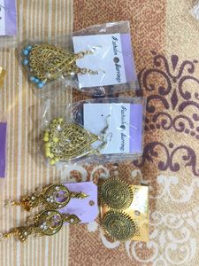 Pack Of 7 Earrings