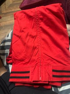 Converse Branded Unused Sweetshirt Super Attractiv