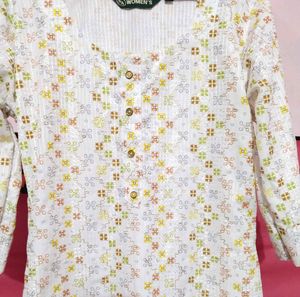 Floral Print Women&#39;s Kurti