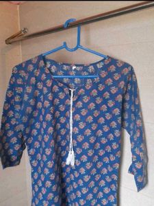 Blue Floral Print Short Kurti ✨️