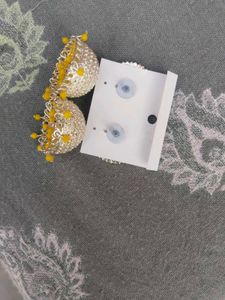 Sparkling Jhumka Earrings