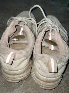 Girls Shoes 👟