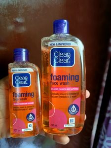Clean & Clear Face Wash Pack Of 2.