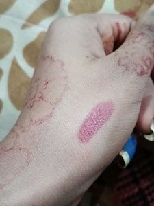 Look Like A Elephant For Wear This Lipstick