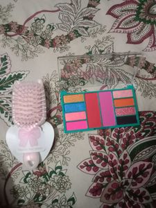 makeup kit with brush and cute comb