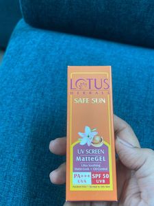 Lotus Herbals Mattegel Sunscreen