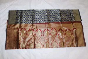 Elegant Blue &amp; Red Patterned Saree Surprise Gift