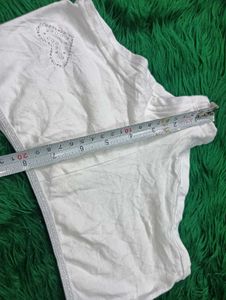 White Cotton 🇲🇾Briefs