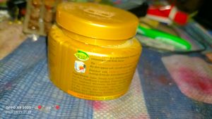 Vi John Saffron Gold Cream