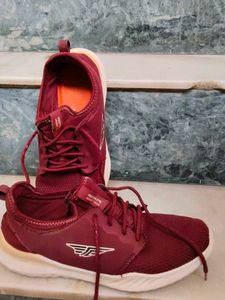 Red tape Sports Shoes