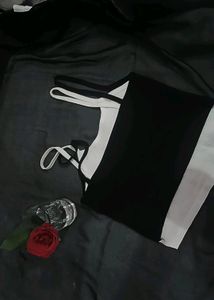 🖤Urbanic Crop Top