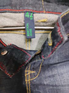 Distressed Denim Capri Pants