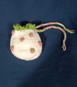 🍓 Crocheted Strawberry Pouch
