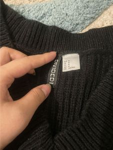 H&amp;M Black Knit Sweater Vest