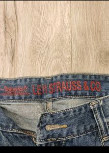 Sc1112 Levi Strauss Jeans Size 32