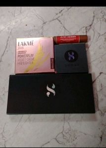 Eyeshadow Palette &amp; 2 Highlighter &amp; Lipbalm