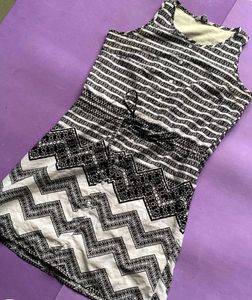 Chic Sleeveless Dress