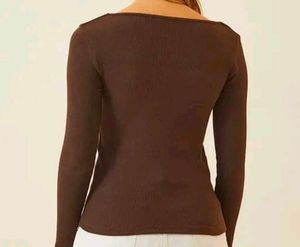 Heart Neck Full Sleeve Ribbed Top
