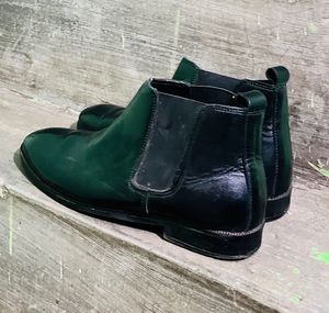 Black Leather Chelsea Boots