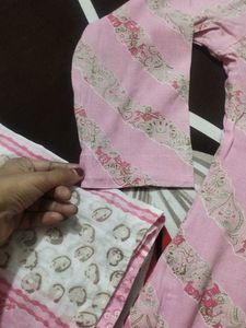 Lite Pink 💕cotten Suit With Handpurs Free