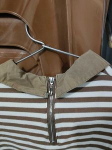 Trendy Brown &amp; White Striped Collared Top – Long S