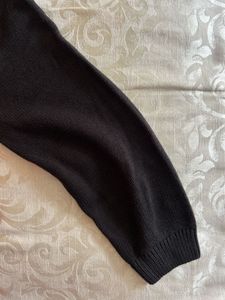 Chic Cropped Sweater