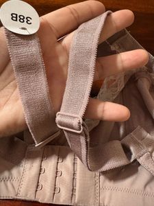 🔻New Bra 38B