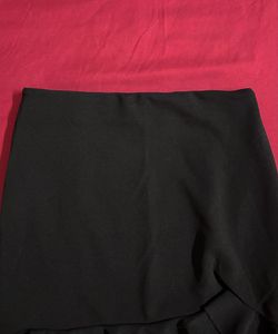 Tokyo Talkies Chic Black Ruffle Mini Skirt