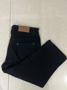 Women Capri (Black)