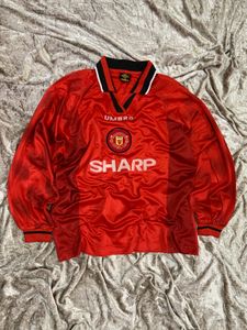 Umbro manchester united jersey