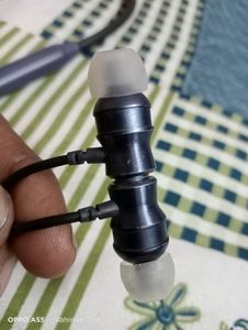 Syska Wireless Neckband Earphone