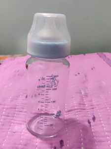Feeding 🍼 Bottle