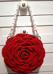 Crochet Rose Clutch.