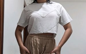 Beautiful DIY crop Tshirt With White Stones