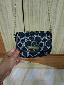 Victoria&#39;s secret Chic Animal Print Crossbody Bag