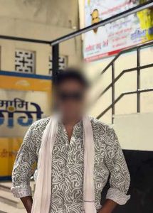 Patterned Men&#39;s Shirt