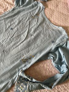 Floral Embroidered Kurta